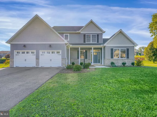 83 Landon Dr, Bellefonte, PA 16823