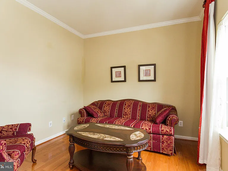 46 Bismark Dr — Photo 3