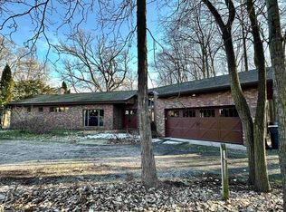 2403 Indian Point Rd, Oshkosh, WI 54901