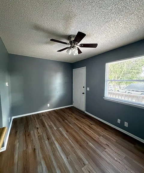 1014 Sylvan St #12 — Photo 2