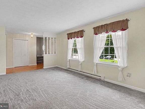 5th image of 4283 Carlisle Rd