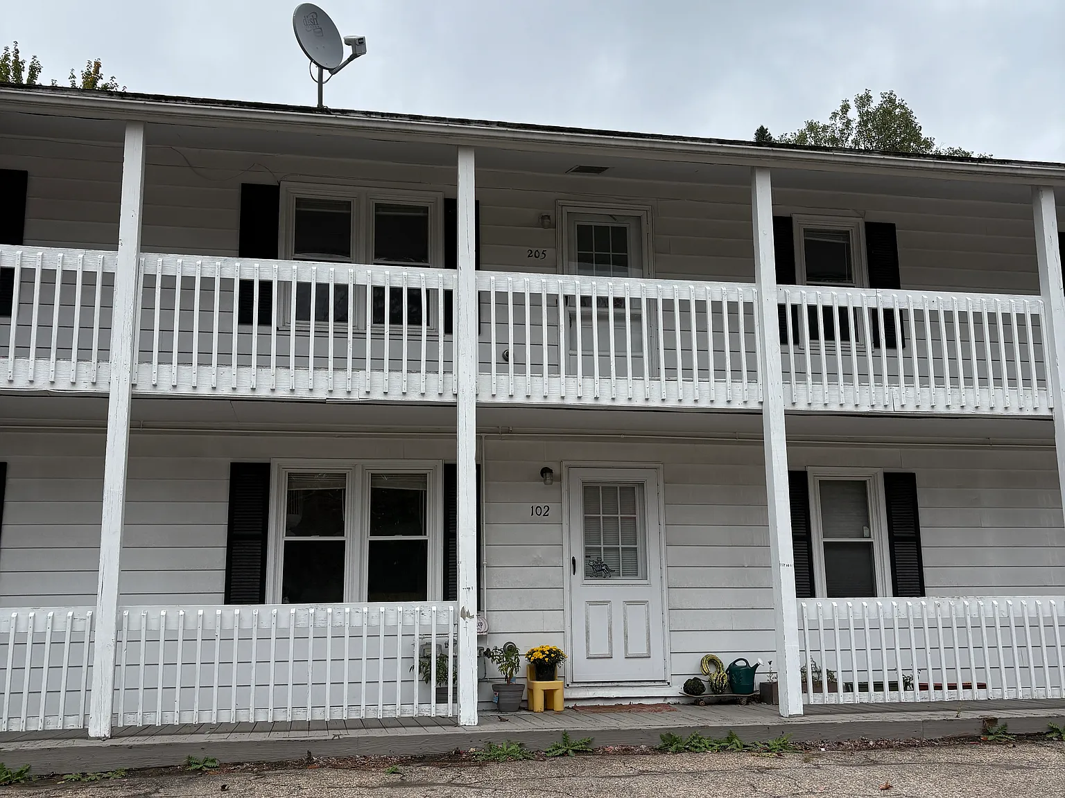 2 bed, 1000 sqft, $1,800 — Photo 3