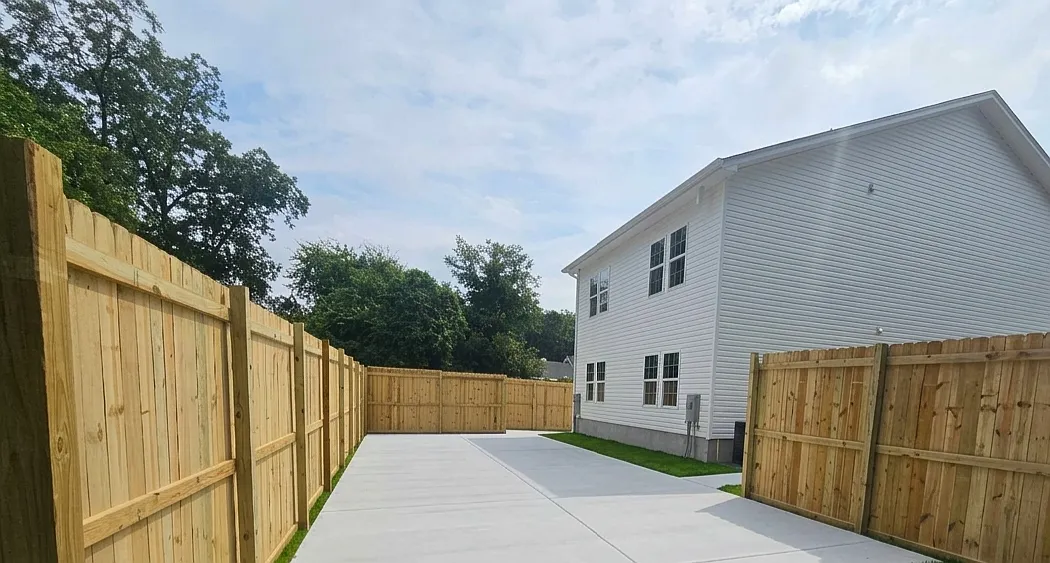 2375 Washington St — Photo 3