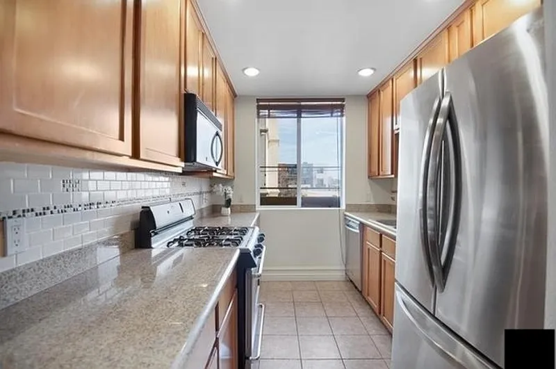 2 bed, 2.0 bath, 1186 sqft, $3,200 — Photo 4