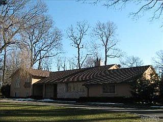 5th image of 330 Dogwood Ln