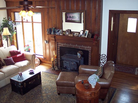 Livingroom Fireplace