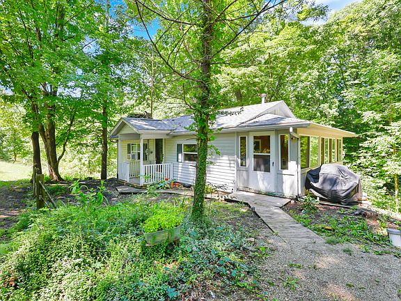 2nd image of 9126 Walnut Dowler Rd