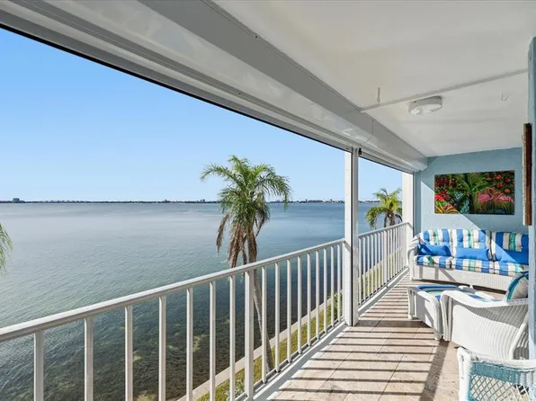 6060 Shore Blvd S APT 203, Gulfport, FL 33707