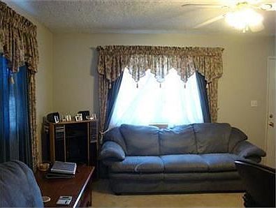 5th image of 102 William St