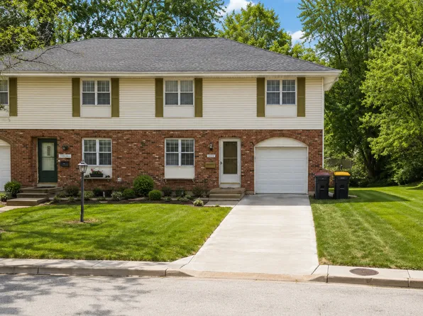 7031 NW Chapel Woods Ln, Kansas City, MO 64152