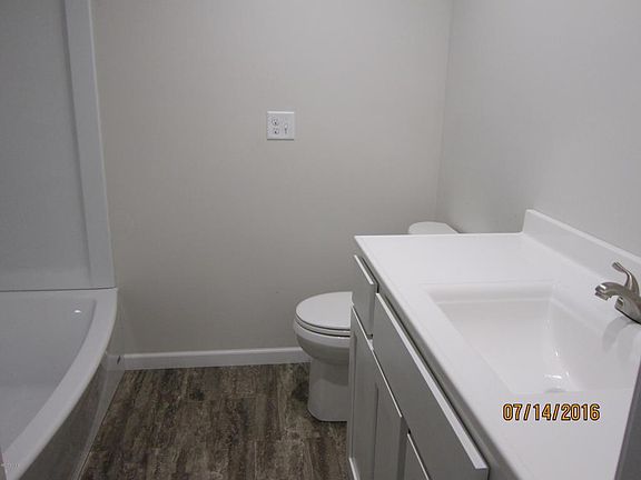 5th image of 1329 Sheridan Ave