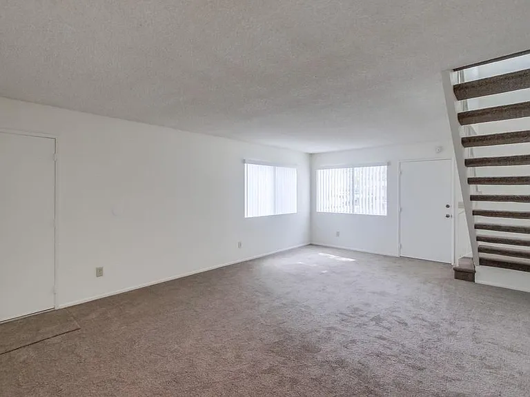 4002 Camino Calma — Photo 11