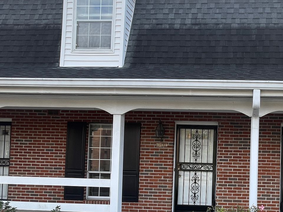 3644 Taliluna Ave. Front door parking. Best neighborhood in Knoxville!