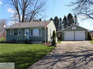 12115 S M 52, Perry, MI 48872