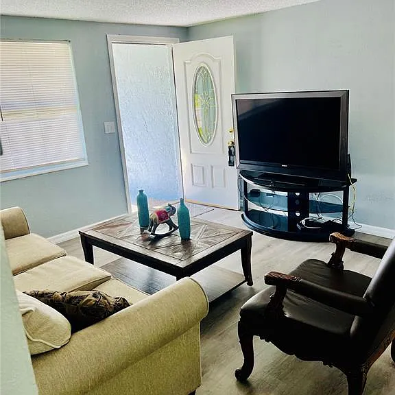 3405 Wilson Dr — Photo 24