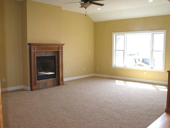 4th image of 5526 Pinehurst Dr