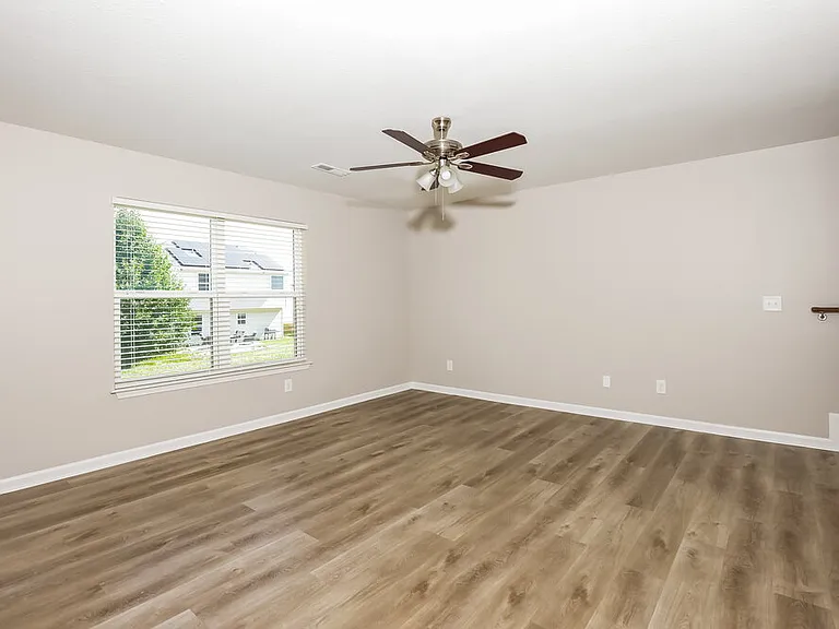 2728 Maybrook Crossing Dr — Photo 5
