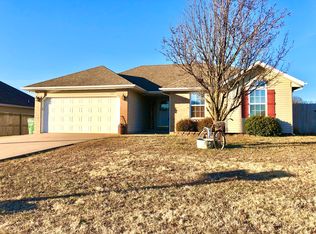 1108 Woodland Rdg, Monett, MO 65708