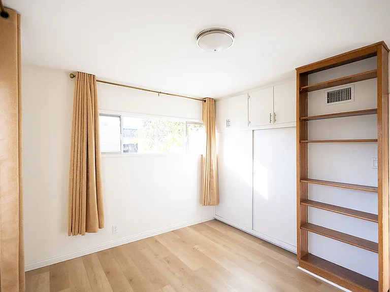 5461 E La Pasada St — Photo 30