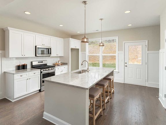 3rd image of 296 Stonegate Way #8