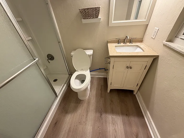 1841 Linden Rd — Photo 34