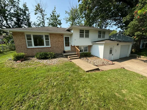 90 Manor Crest Dr, Kirksville, MO 63501