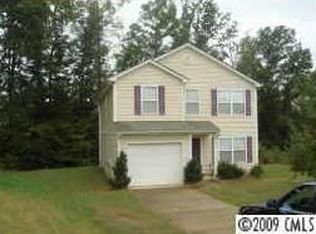 8 Riverside St, Lowell, NC 28098