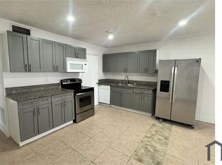 5611 NW 27th Ct, Lauderhill, FL 33313