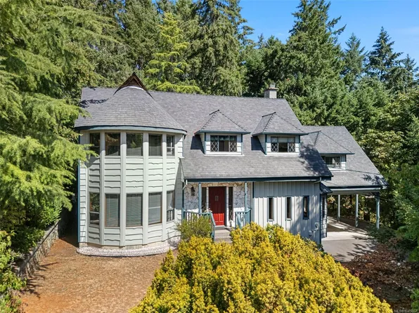2159 Wildwood Dr, North Cowichan, BC V9L 5V7