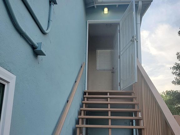 2nd image of 2538 Granger Ave #B