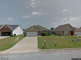 323 Brushfire Dr, Dothan, AL 36305