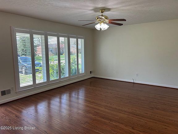 3rd image of 6201 Scottwood Dr