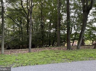 2404 Crow Foot Dr, Auburn, PA 17922
