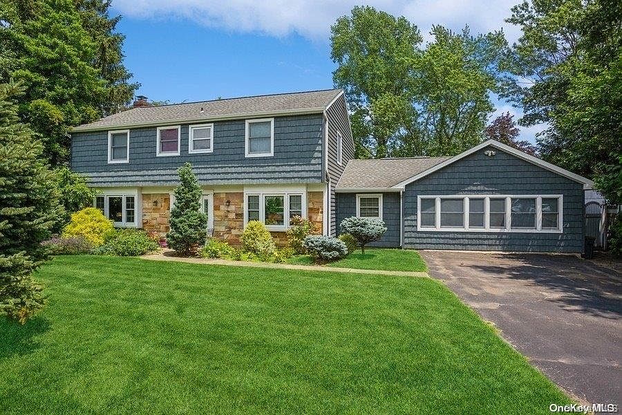 1st image of 15 Brookfield Lane