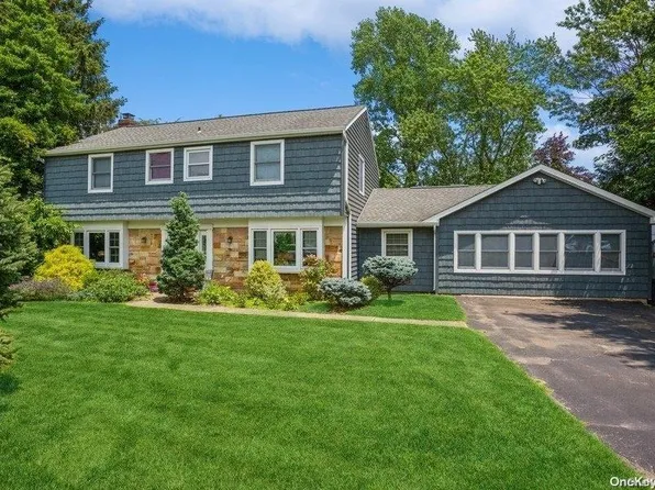 15 Brookfield Lane, South Setauket, NY 11720
