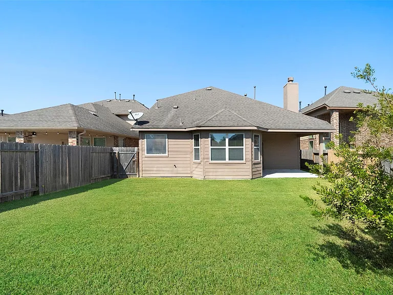 13206 Clover Creek Point Ln — Photo 12