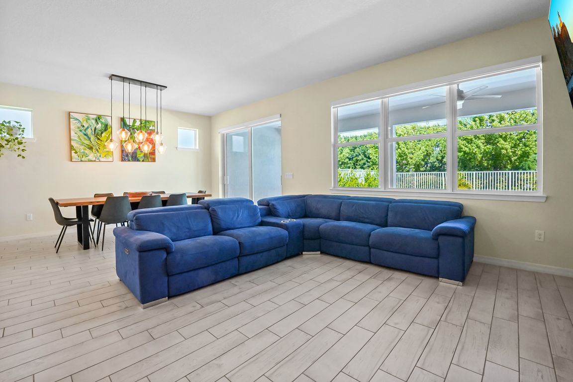 next background image