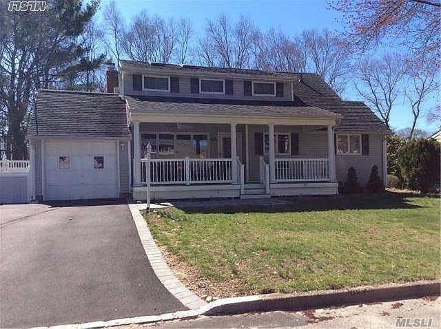 1st image of 721 Glenridge Ln
