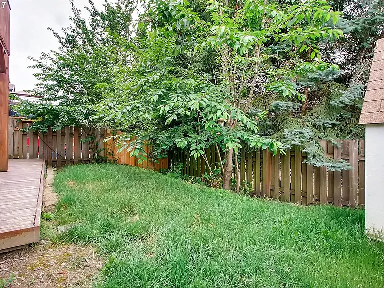 171 NE 75th Ave — Photo 29
