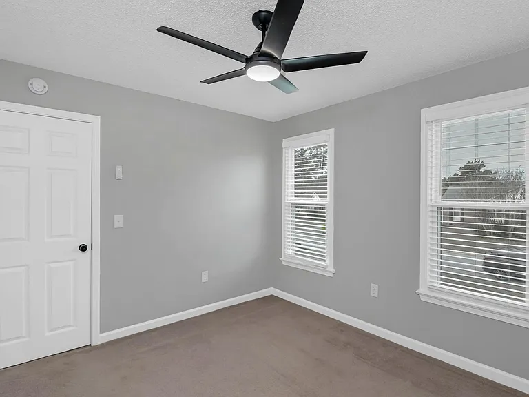 2416 Bendemeer Dr — Photo 16