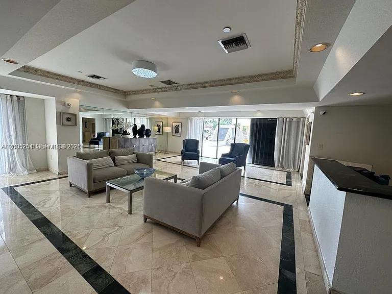 2625 Collins Ave #1508 — Photo 20
