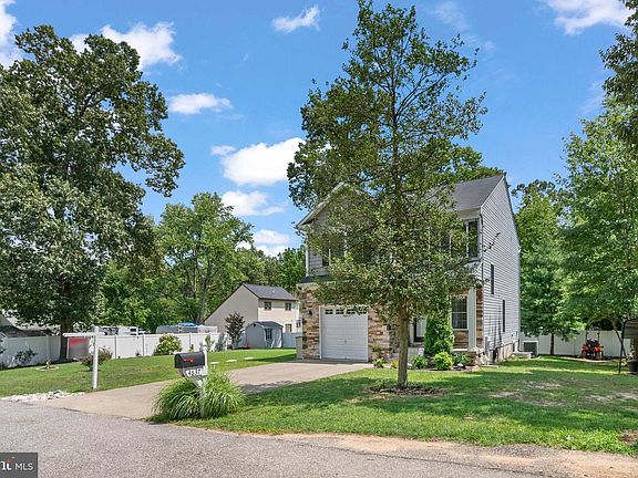 3rd image of 4637 Potomac Rd