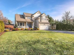 17 Reddington Dr, Matawan, NJ 07747