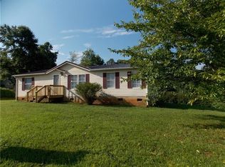 2213 Cedar Trl, Morganton, NC 28655