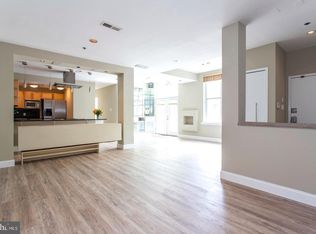 306 Cherry St REAR 1R, Philadelphia, PA 19106
