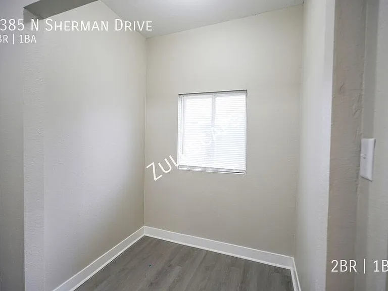 3385 N Sherman Dr — Photo 9