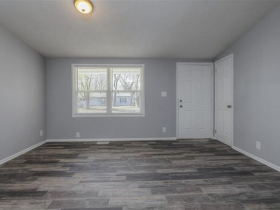 3rd image of 9109 Stark Ave