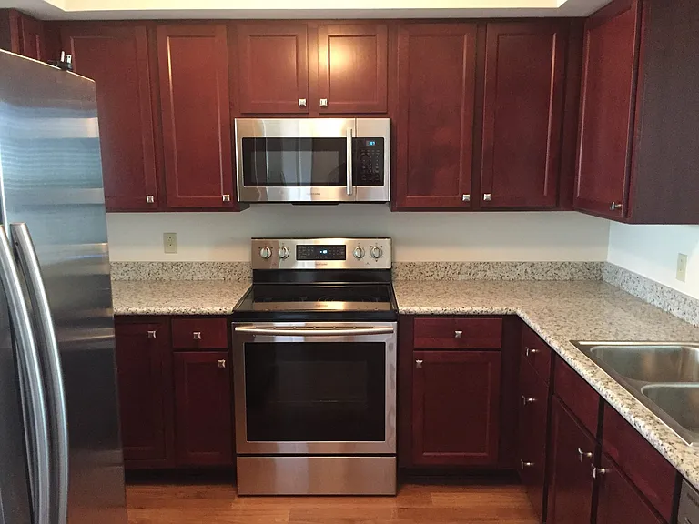 1555 Lake Ave — Photo 7
