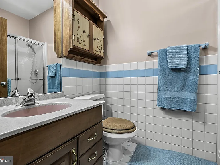3 S Lakeside Dr W — Photo 26