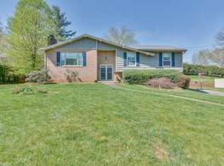 1807 New Haven Dr, Johnson City, TN 37604
